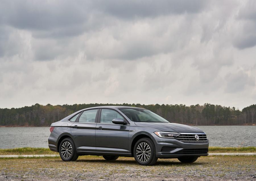  Volkswagen Jetta SEL 2018 года  (NA) (фото 8 из 16)